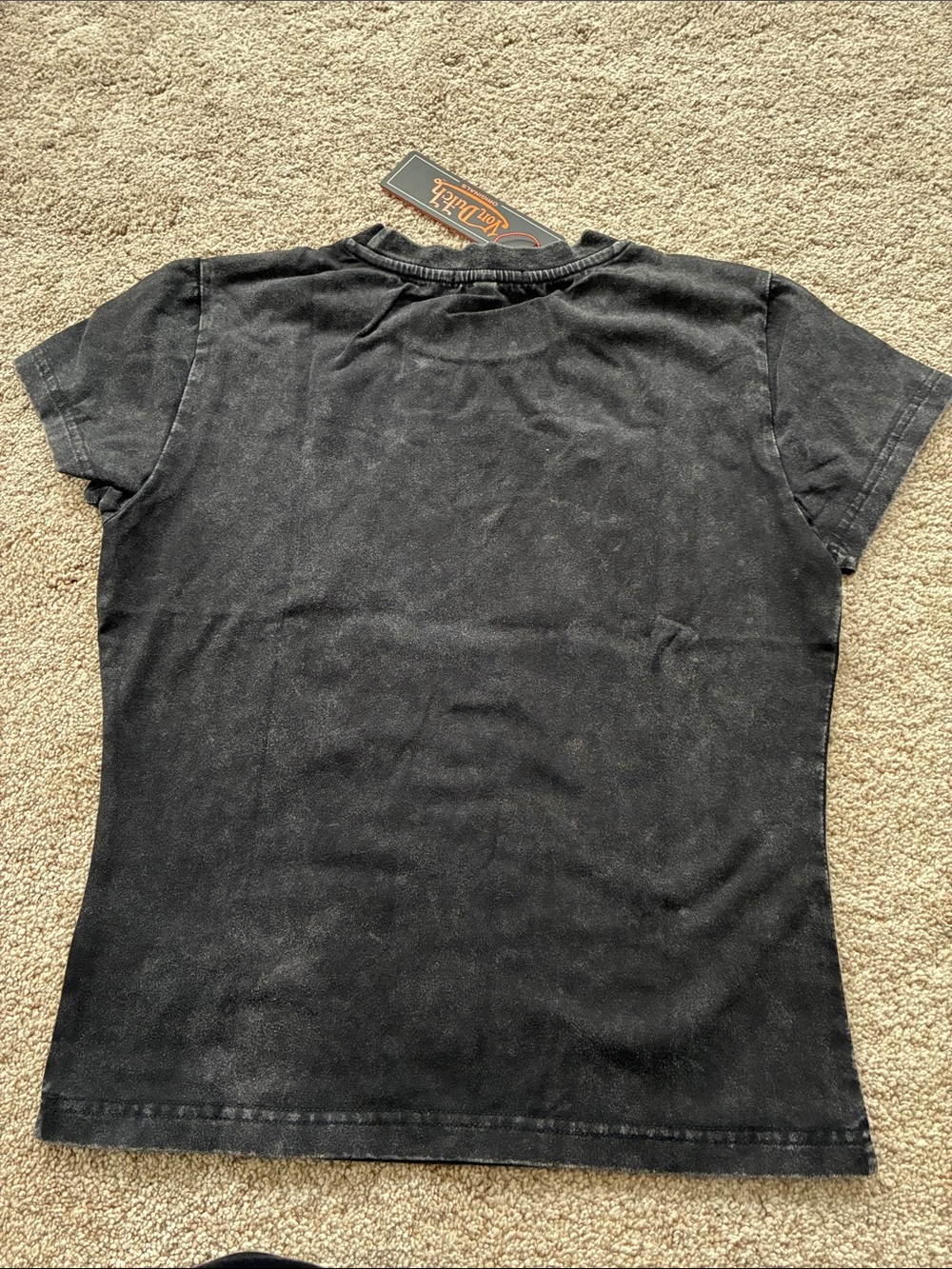 Von Dutch Women's Black vintage wash Short Sleeve Graphic Tee with Winged Skull - Picture 4 of 4